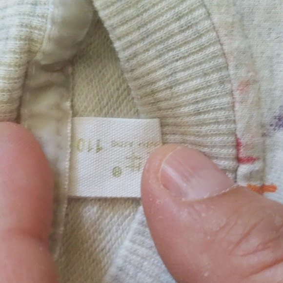 Girls floral sweatshirt size 110 (5/6) - Picture 4 of 5